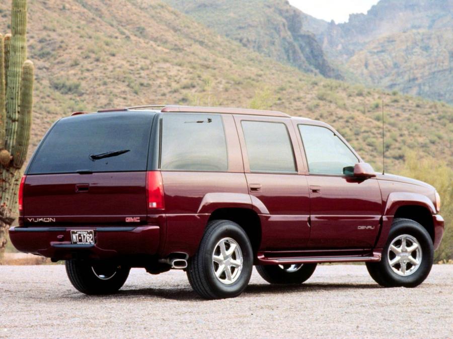  GMC Yukon Denali 1999 года  (фото 5 из 5)